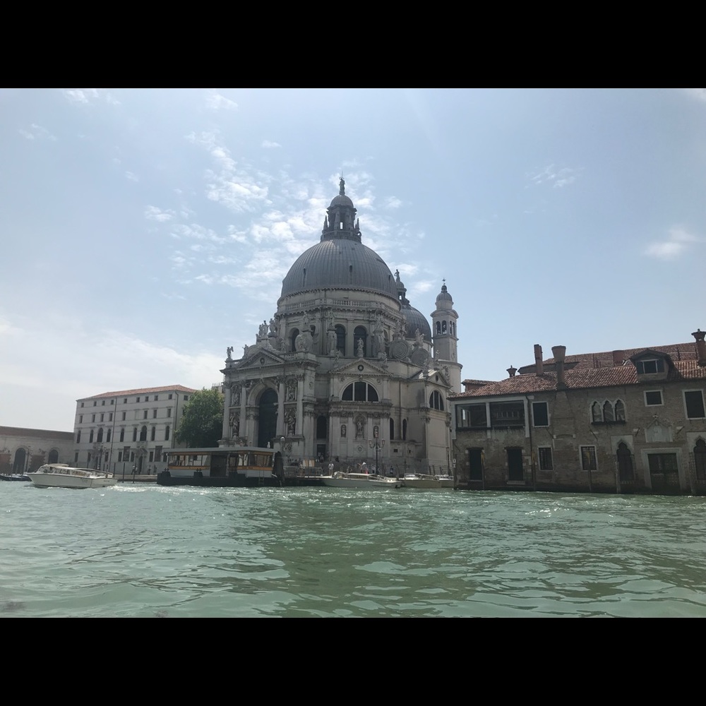 Meet your Posher, Fergie